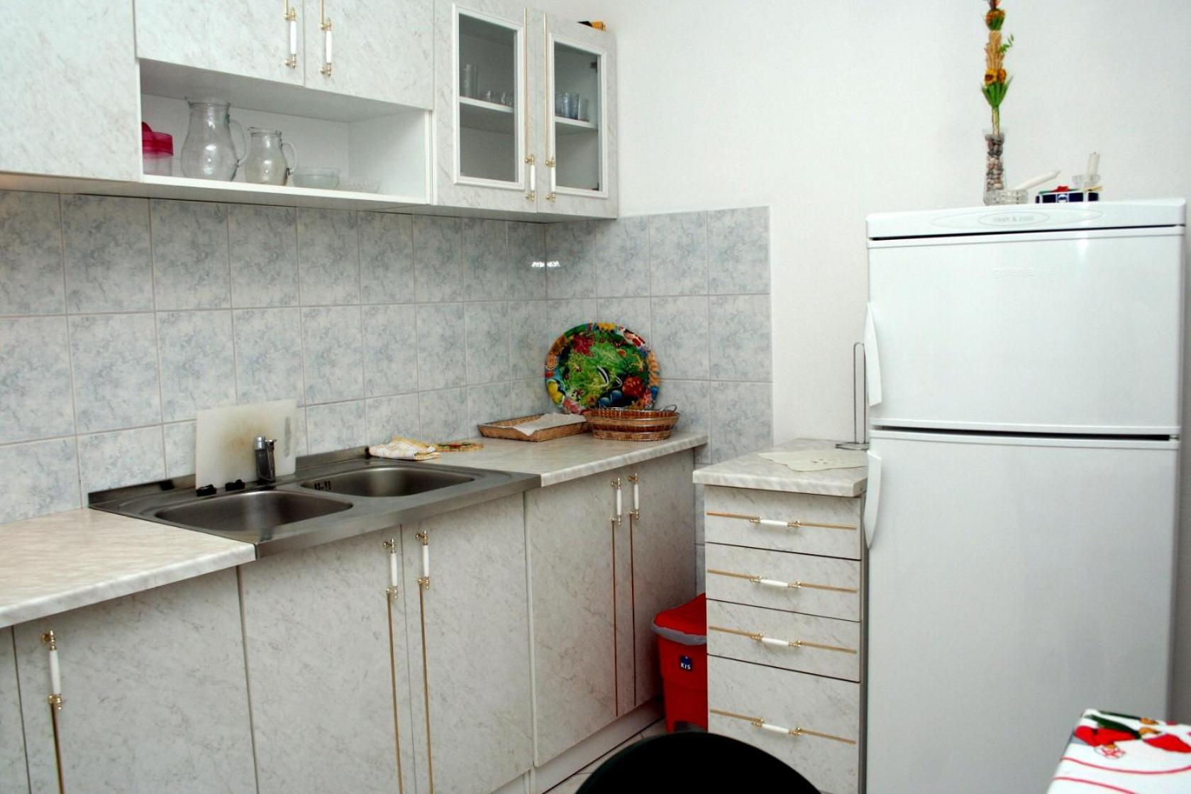 Apartments By The Sea Sucuraj, Hvar - 136 Bilik gambar